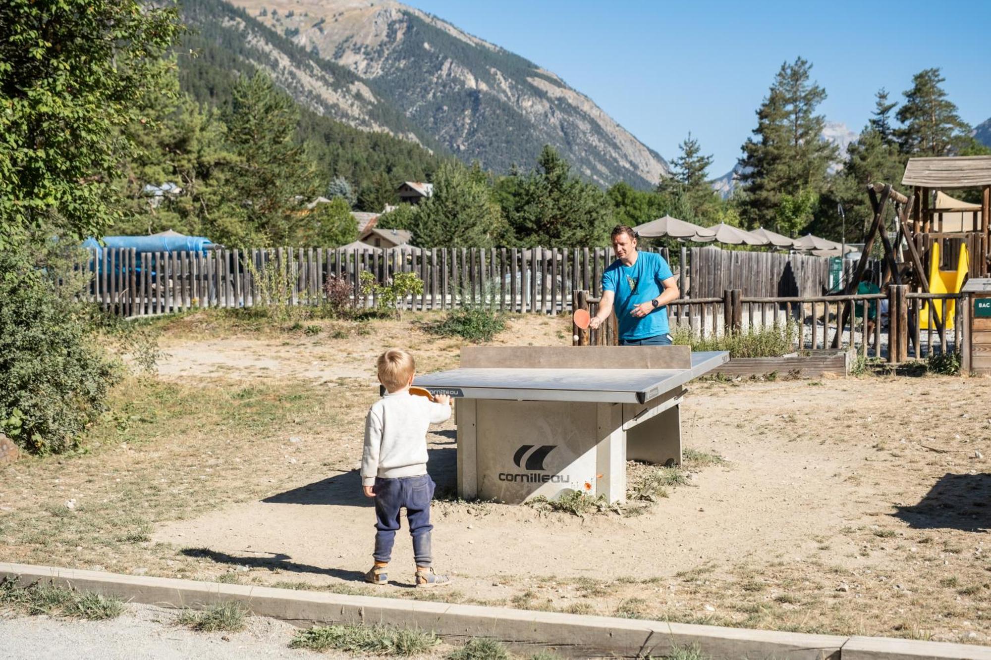 Huttopia La Clarée Val-des-Prés Esterno foto